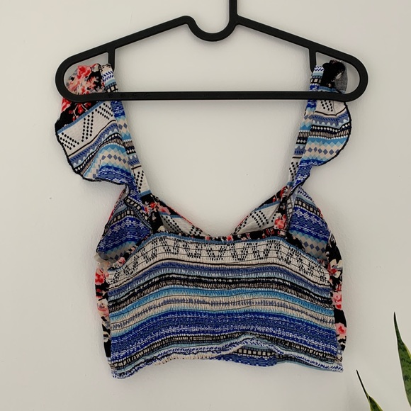 Floral Crop Top - Picture 3 of 3